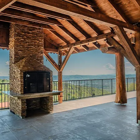 Willa Dom Z Bali - Serafinówka Tegoborze