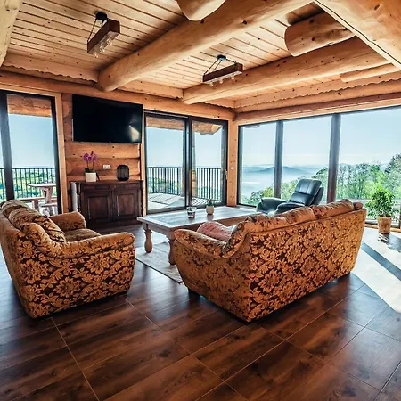 Dom Z Bali - Serafinowka Villa Tegoborze